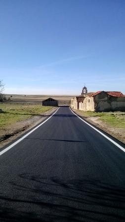Imagen Finalizan las obras en la carretera de Villoslada al Caserío de San Miguel