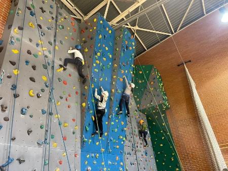 Imagen El programa de Deporte Divertido de la Diputación ya ha definido a los equipos que concurrirán en la final, que se disputará en...